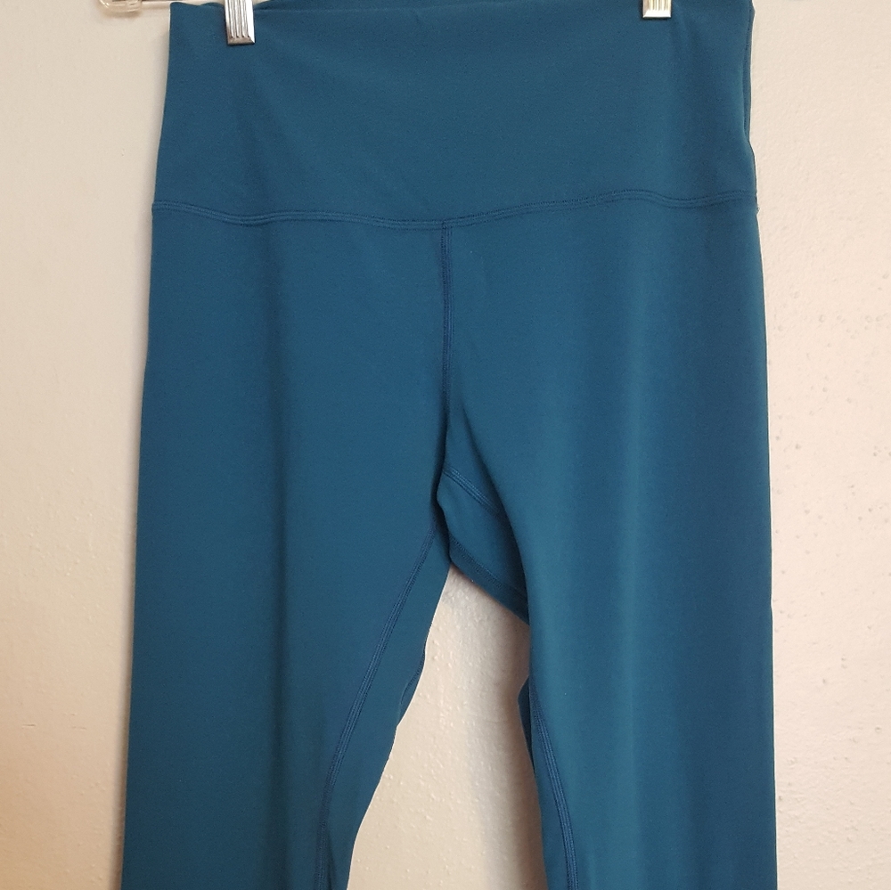 Lululemon Align High Rise Crop 25 Size 10
